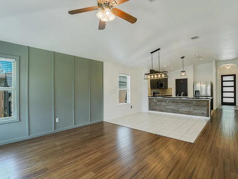18821 Mangan Way — Photo 10
