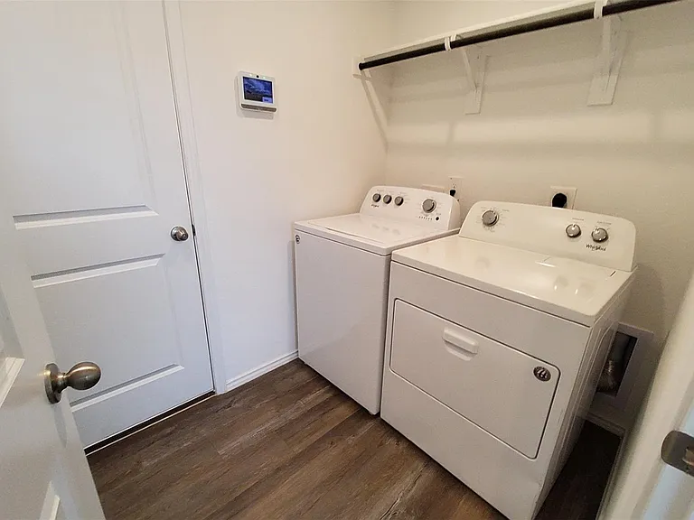 4901 Blue Beetle Ridge Dr — Photo 41