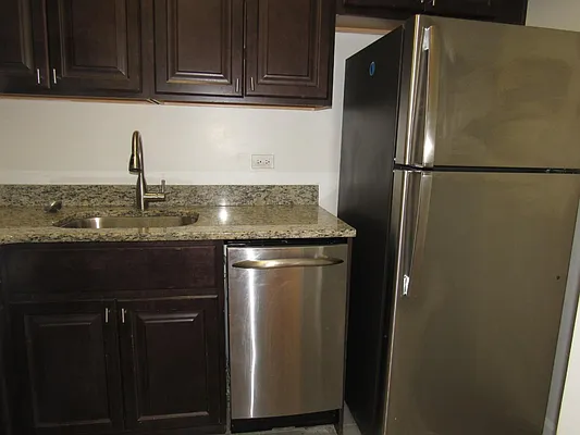 Rented by Kian Realty | media 36