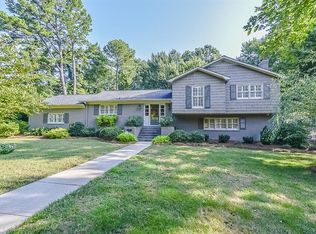 2400 Knollwood Rd, Charlotte, NC 28211