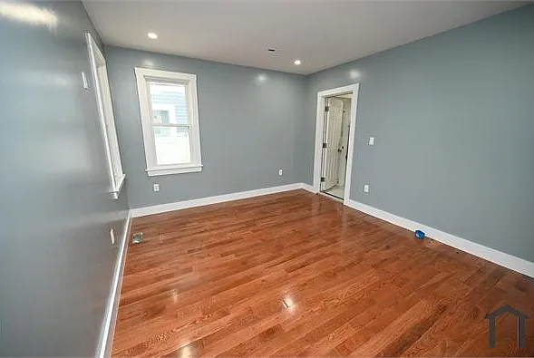 16 Greenwich St #1 — Photo 4