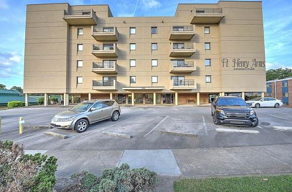 1st image of 1585 Fort Henry Dr