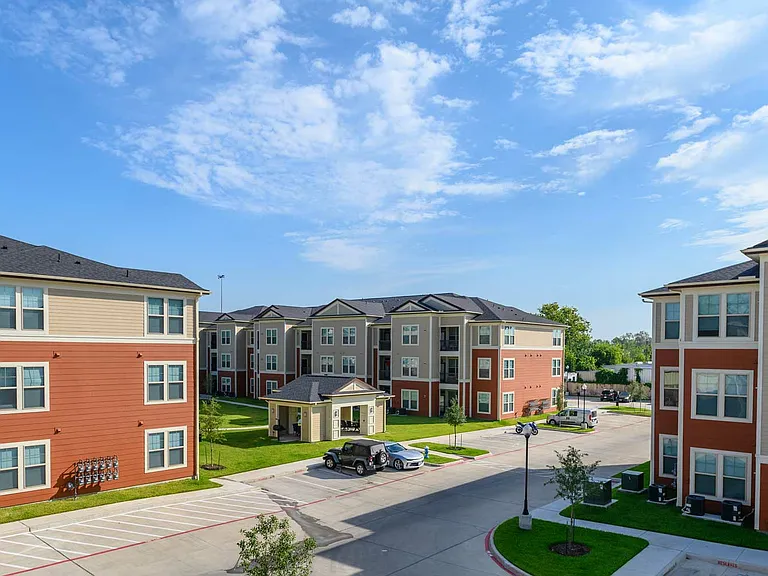 Smart Living at Garden Oaks — Photo 16