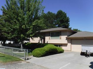 6007 W Okanogan Loop, Kennewick, WA 99336