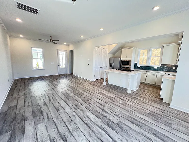 2800 Cook Cir #A — Photo 10