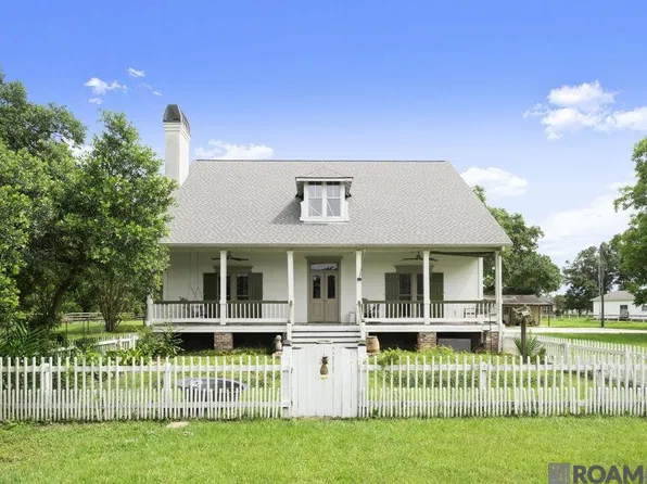 38326 Henry Rd, Prairieville, LA 70769