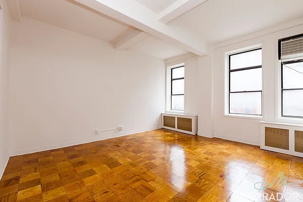 Rented by Mirador Real Estate | media 39