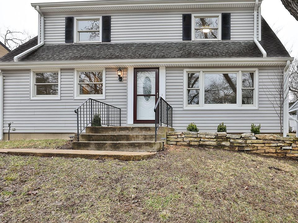 1st image of 39 E Glenwood Ln