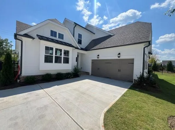 577 Pearl St, Cumming, GA 30040