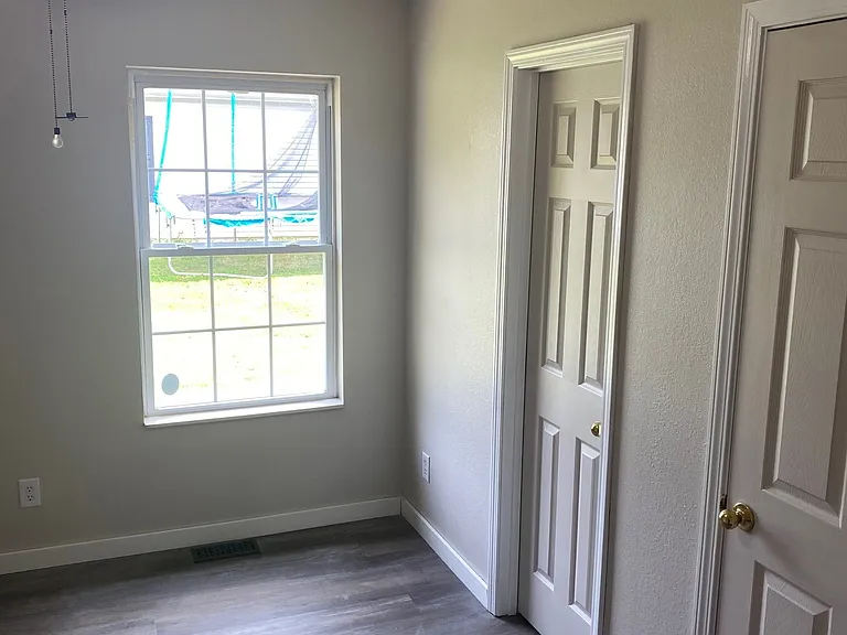 4866 Richmond Dr — Photo 17