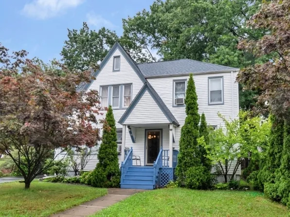 80 1st Ave, East Orange City, NJ 07017