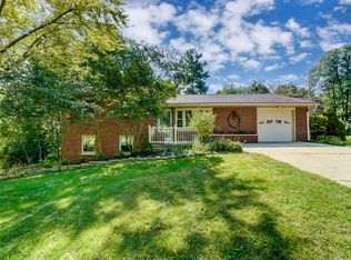 1649 Winding Trl, Springfield, OH 45503