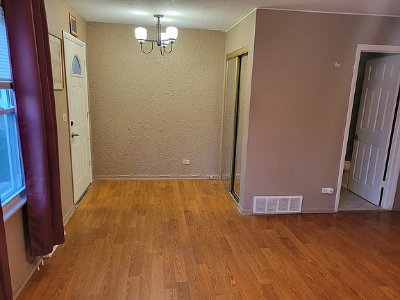 3rd image of 529 Sidney Ave Unit D