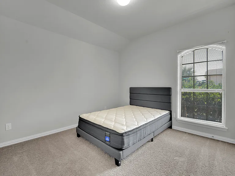 5165 Glen Eden Dr — Photo 11