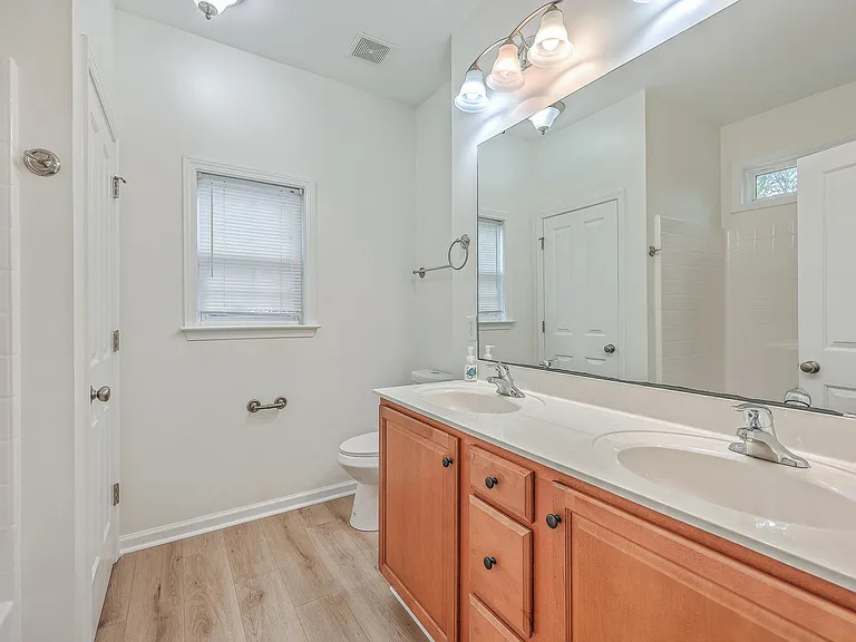 8518 Sentry Cir — Photo 22