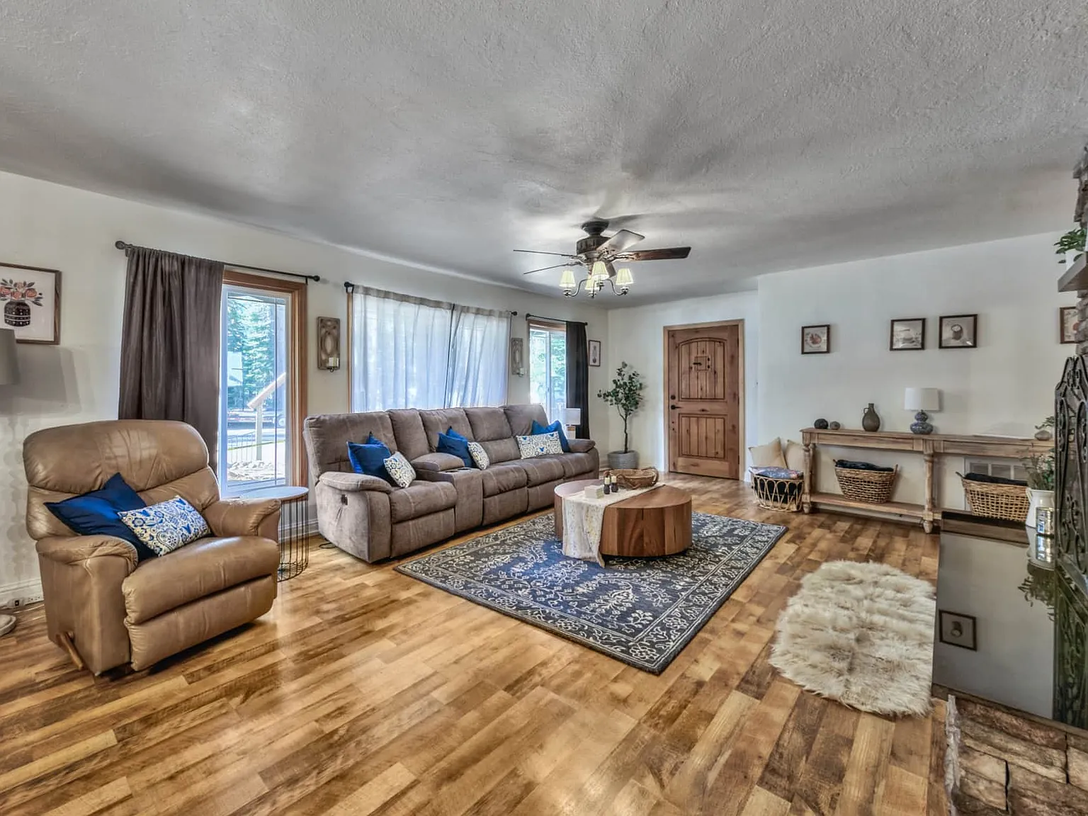 1640 Apache Ave — Photo 3
