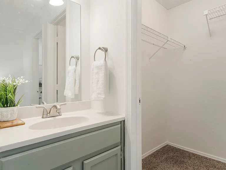 Twin Oaks - $500 Off First Months Rent! — Photo 14