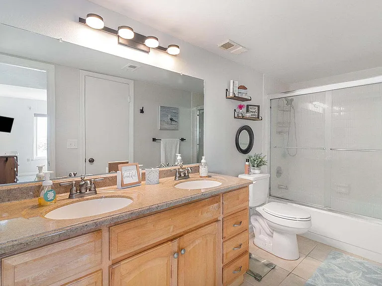 650 N Atlantic Ave #105 — Photo 13