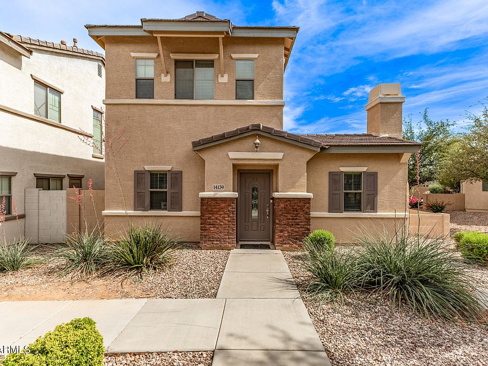 1st image of 14139 W COUNTRY GABLES Drive