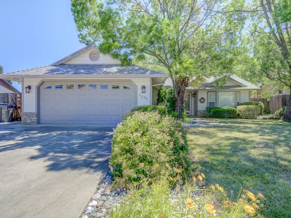 3233 Greenwich Dr, Shasta Lake, CA 96019