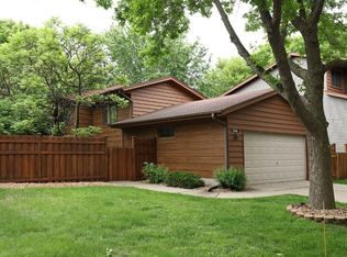 5342 Emerald Way, Apple Valley, MN 55124