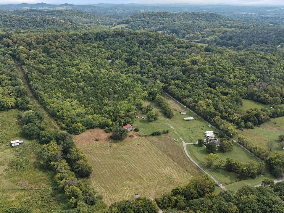 40th image of 1746 Molly Hollow Rd