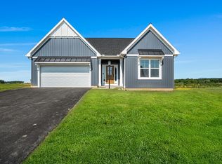 9 Family Dr, Carlisle, PA 17015