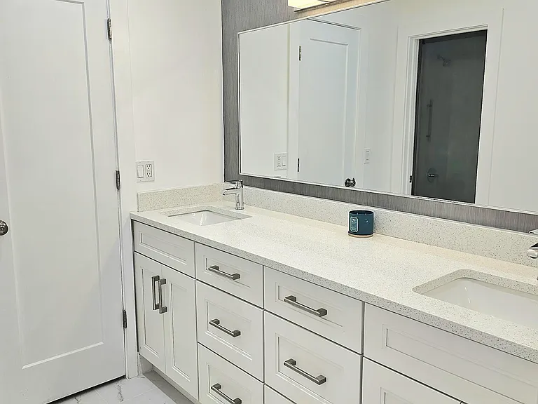 1631 NW 18th Ave #201 — Photo 25