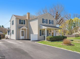 220 Garth Rd, Oreland, PA 19075