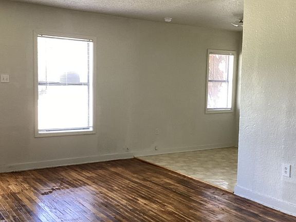 3rd image of 221 S Avenue J