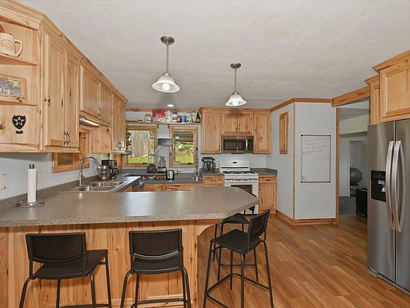 2nd image of 6989 S Pine Rd