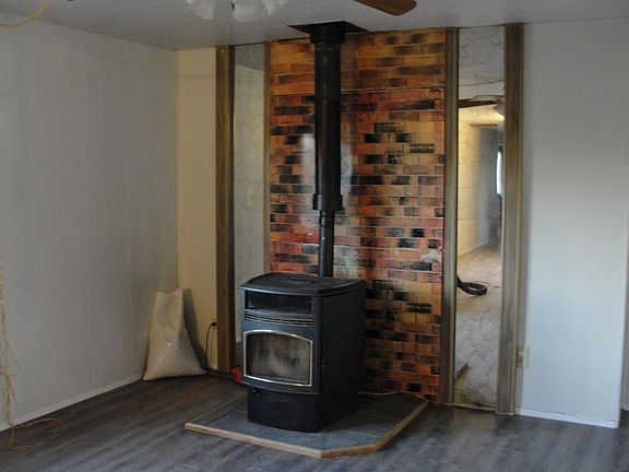 Pellet stove