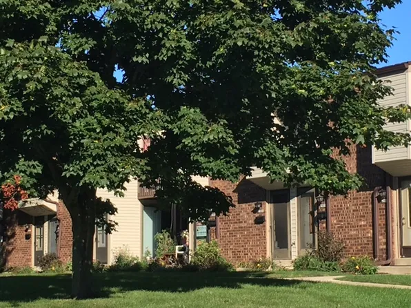 2906 14th Pl #110, Kenosha, WI 53140