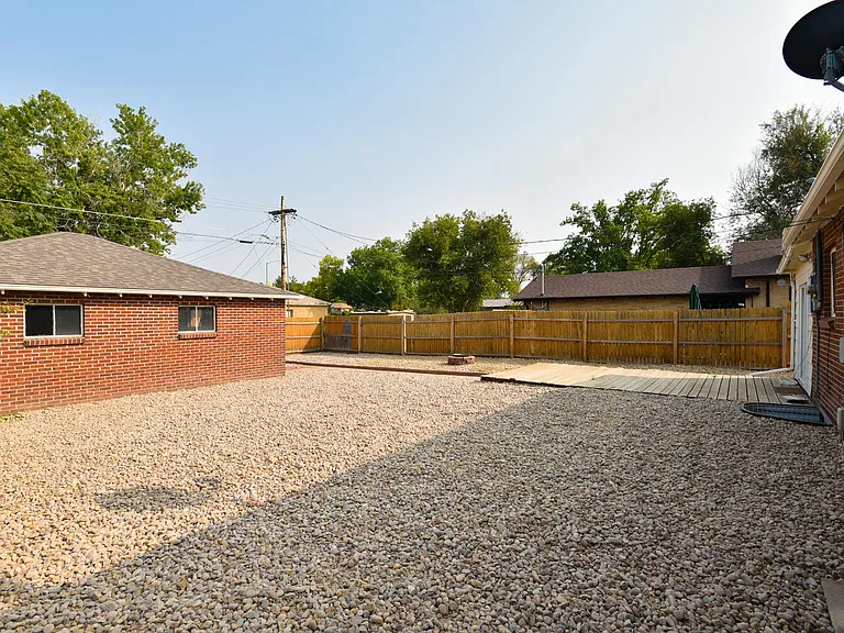 3208 Niagara St — Photo 28