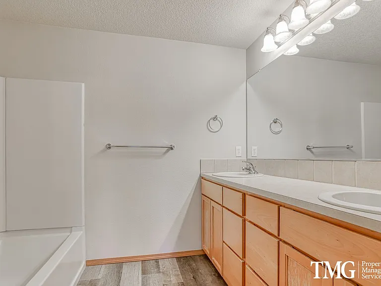 Covington Townhomes — Photo 29