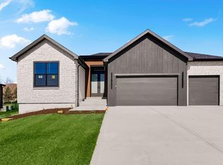 16655 S Marais Dr, Olathe, KS 66062