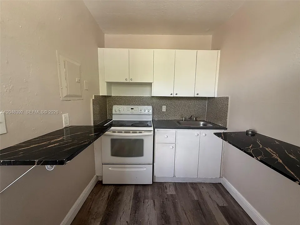 6901 NW 8th Ave #9