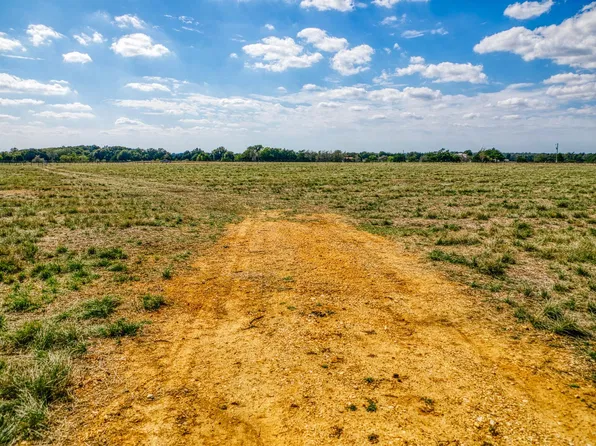 10444 County Road 318, Caldwell, TX 77836