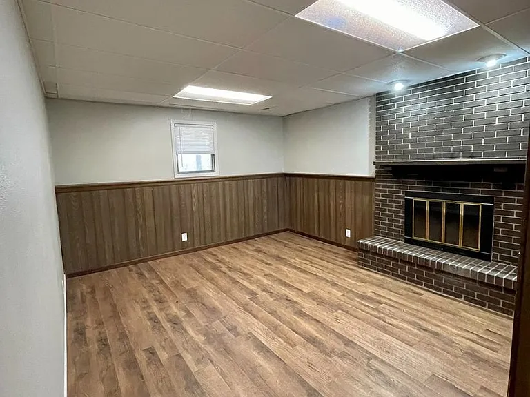 2525 N Bleckley St — Photo 19
