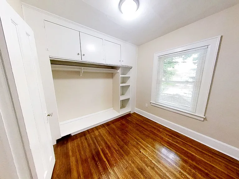 96 Laburnam Cres #3 — Photo 11