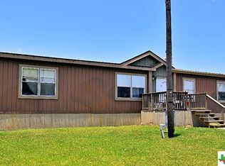 282 Carabajal Rd, Seadrift, TX 77983