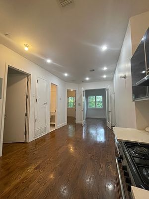 1st image of 1073 Bergen St #2R