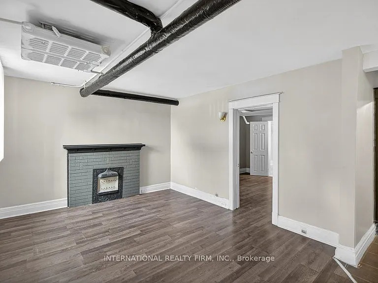 109 Balsam Ave S #2 — Photo 7