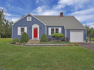 52 Cedar Grove Rd, Branchburg, NJ 08876