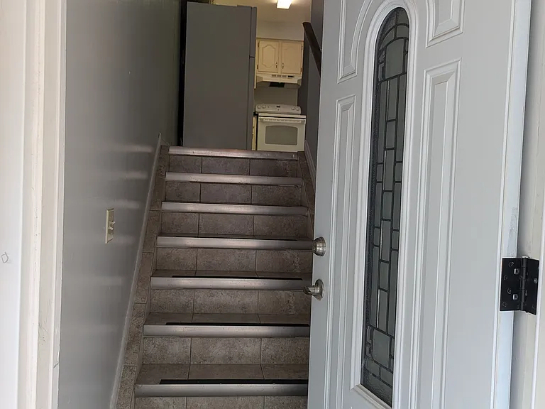 62 Talbot St #5 — Photo 10