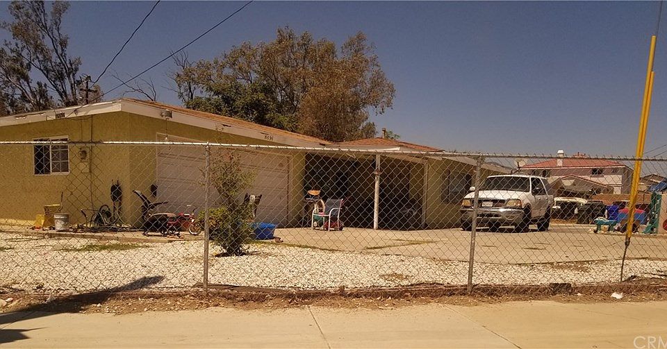 2nd image of 16696 Baseline Ave