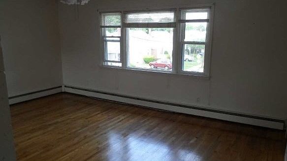 2nd image of 256 Jefferson Ave