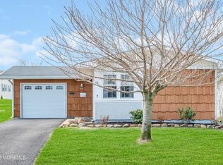 42 Collins Ct, Brick, NJ 08724