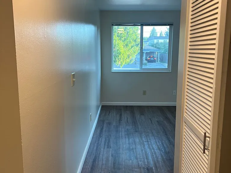 445 SW 156th St — Photo 41