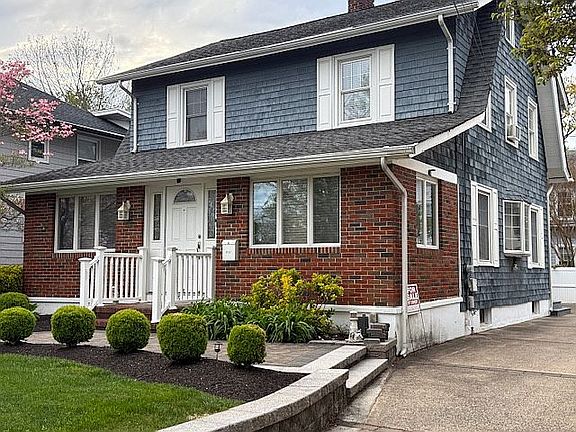 3rd image of 332 Pitney Ave